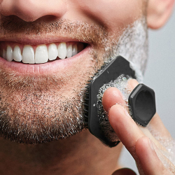 Силіконова щітка для миття бороди