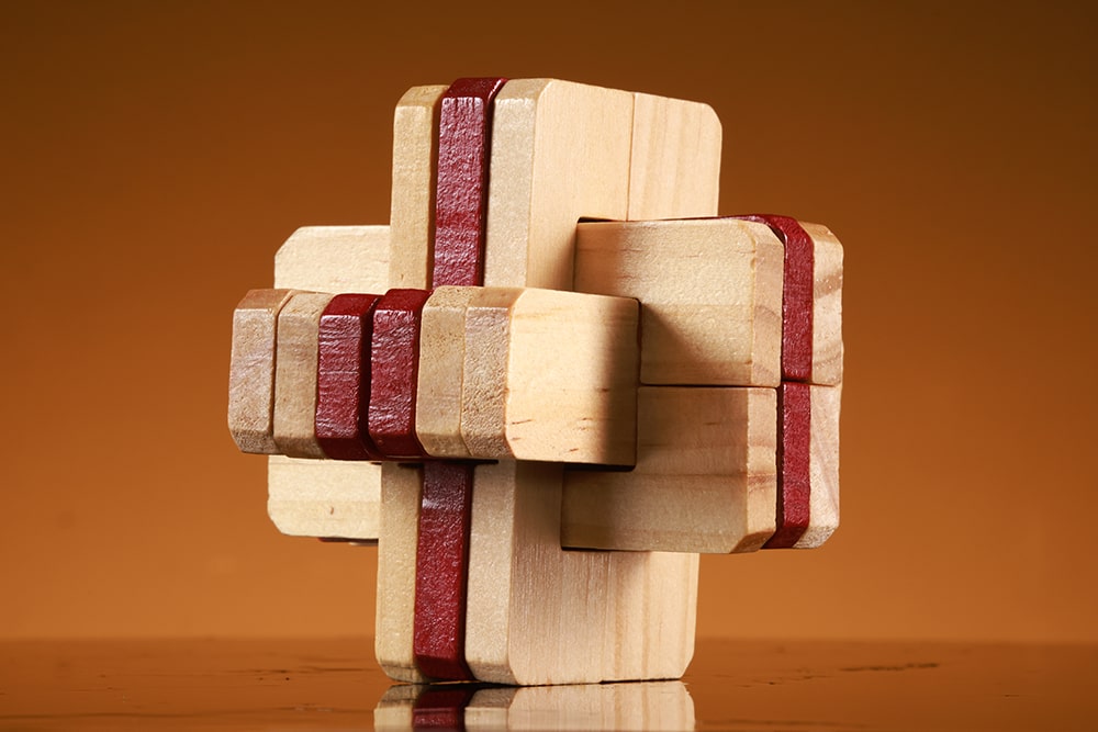 деревянная головоломка крест