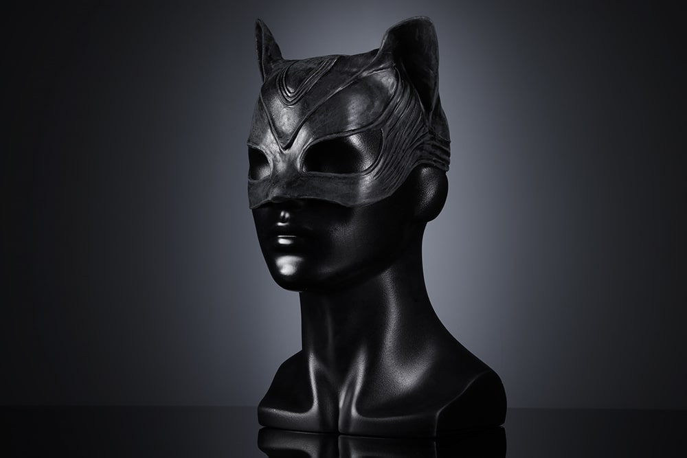 маска женщины кошки