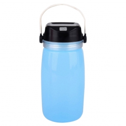 Бутылка для воды с зарядкой и фонариком