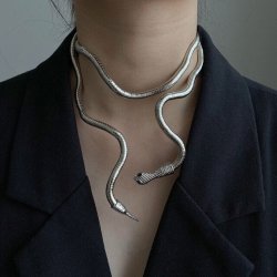 Металлическое ожерелье-колье Змея